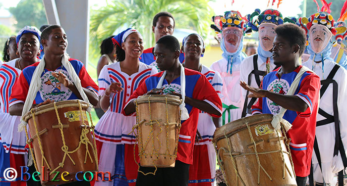 john-canoe-drummers-singers-dancers-dangriga-2014